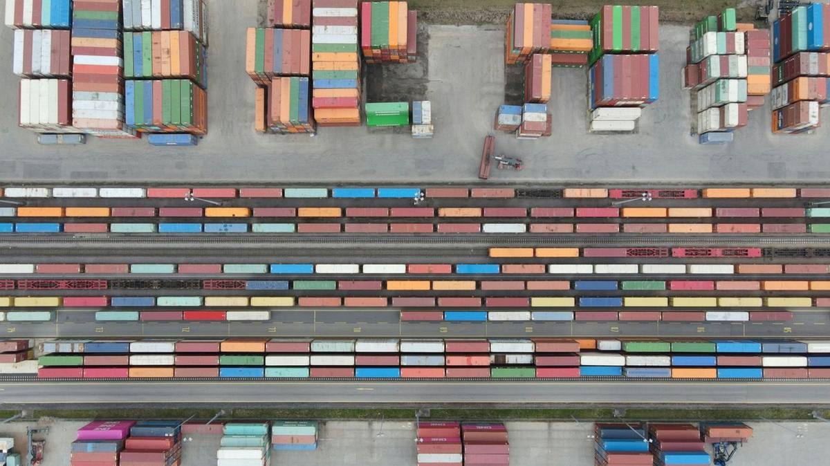 How Freight Delivery is Priced in Ontario — And How to Get a Fair Quote