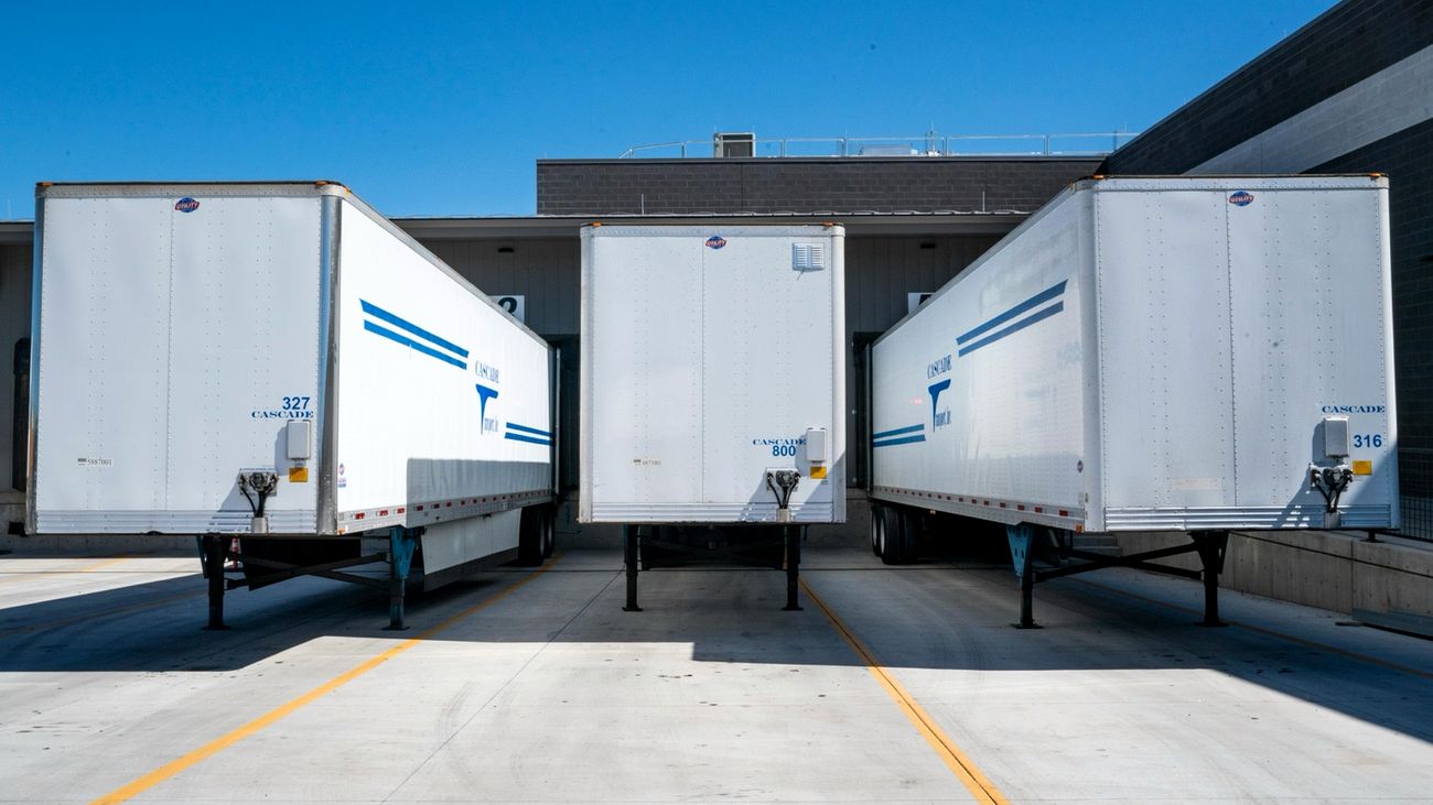 How to Ship a Pallet from Toronto to London, Ontario